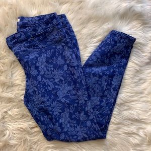 Blue floral print jeans. Size 10.